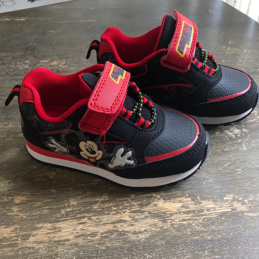 Light up Disney Micky Mouse toddler sneakers
